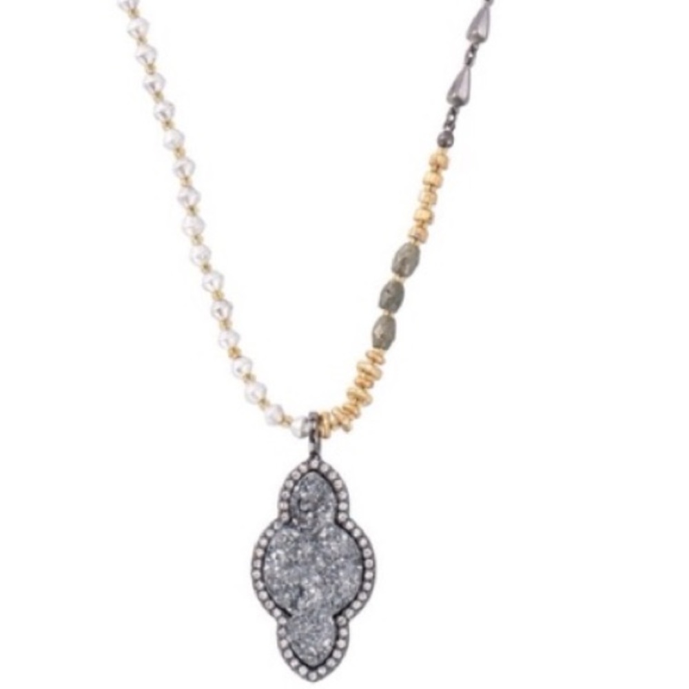Stella & Dot Relic Pendant Necklace